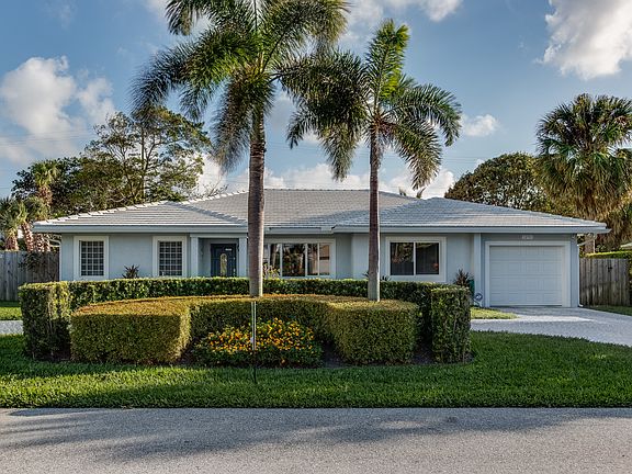 2nd image of 1271 Yacht Harbor Dr