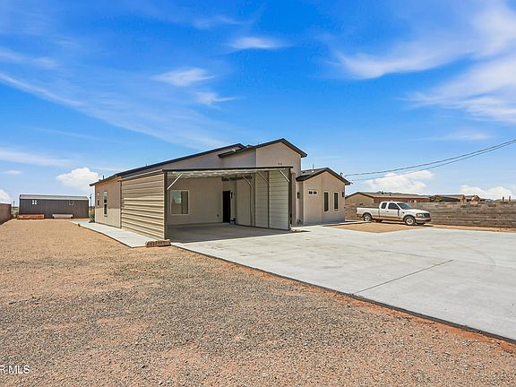 4th image of 1352 Mojave Desert Dr