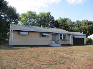 13 Linda Ln, Enfield, CT 06082