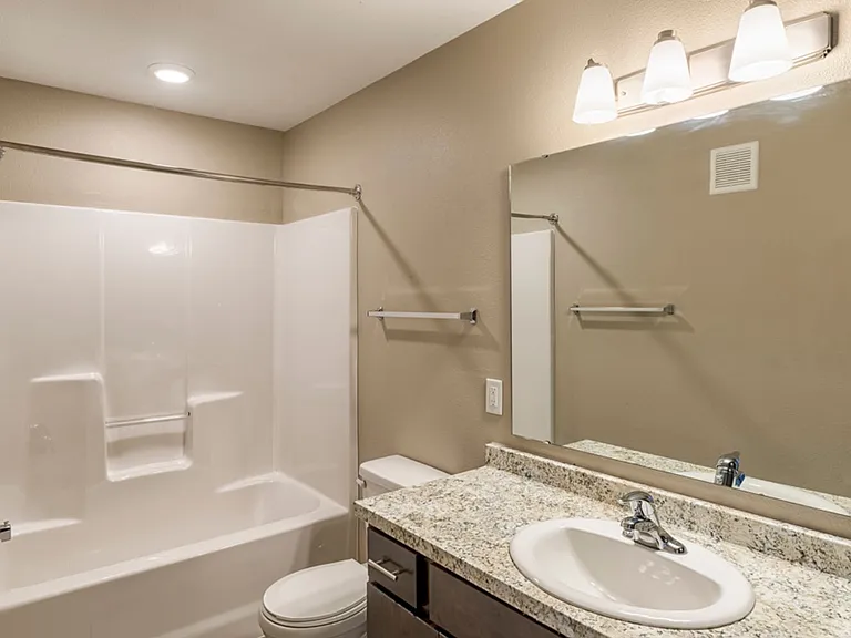 Stonecrest Apartments — Photo 33