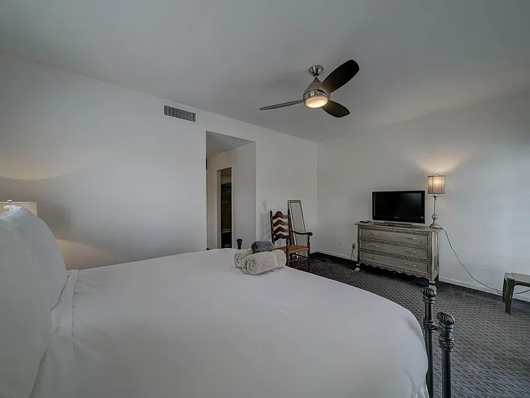 6141 N 28th Pl — Photo 22
