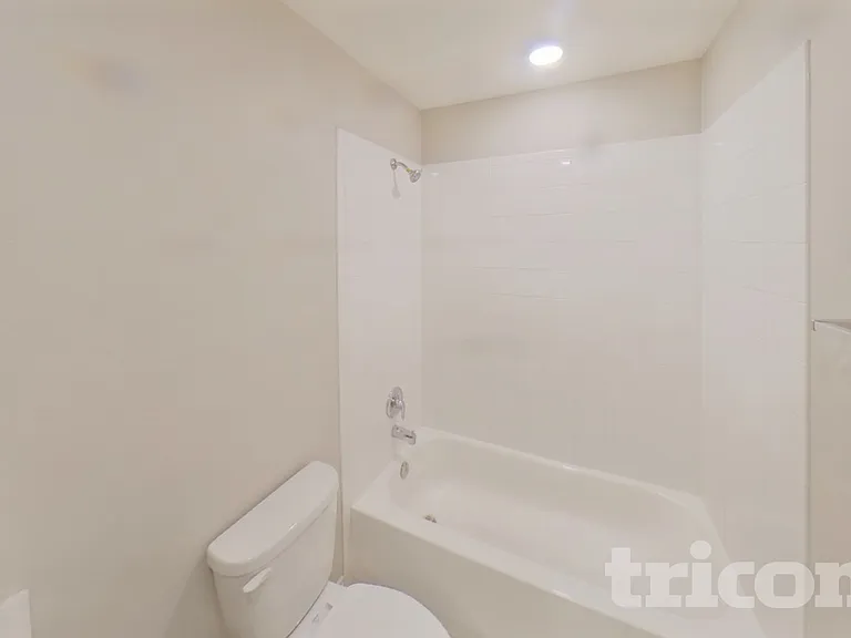 1002 Meadow Wood Ln — Photo 15