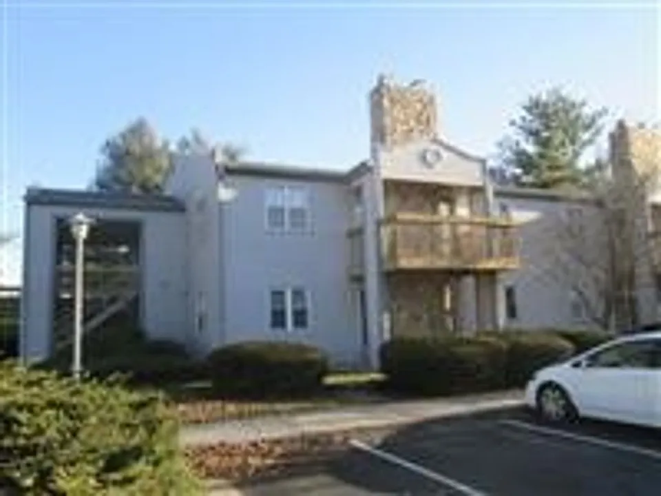 1316D Henry Ln
