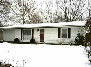 1211 Mount Vernon Dr, Bloomington, IL