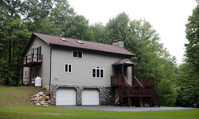 2nd image of 17 Trout Ln