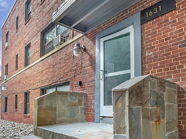 1631 6th St NW #12 — Photo 21