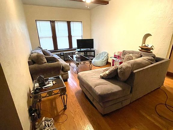 2nd image of 4480 N Oakland Ave APT 208