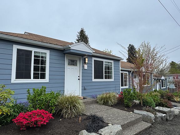 2nd image of 804 S 6th Ave SW #804