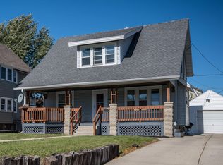 5714 W Wisconsin Ave, Milwaukee, WI 53213