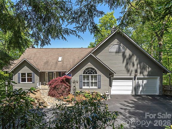 2nd image of 126 Stonebridge Dr