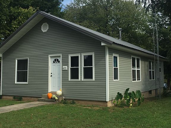 New vinyl siding 