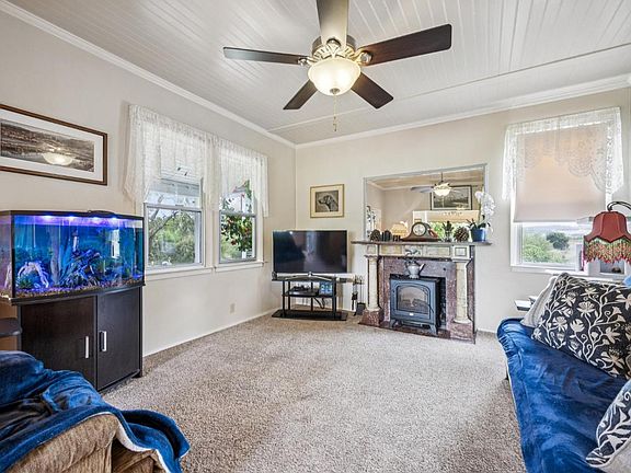 3rd image of 19390 Orange Avenue