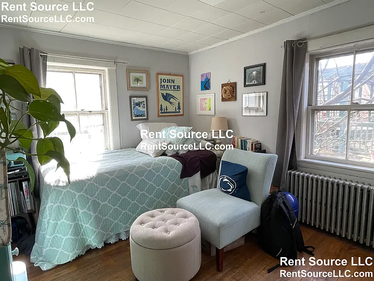 8 Ivaloo St #A — Photo 3