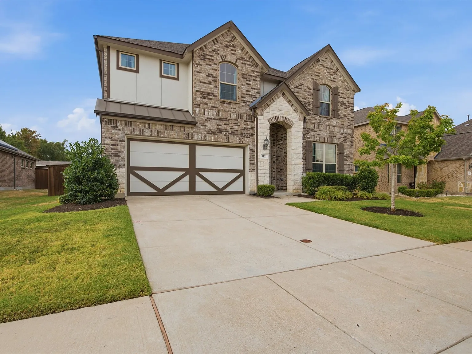 3 bed, 2.5 bath, 2695 sqft, $3,200 — Photo 4