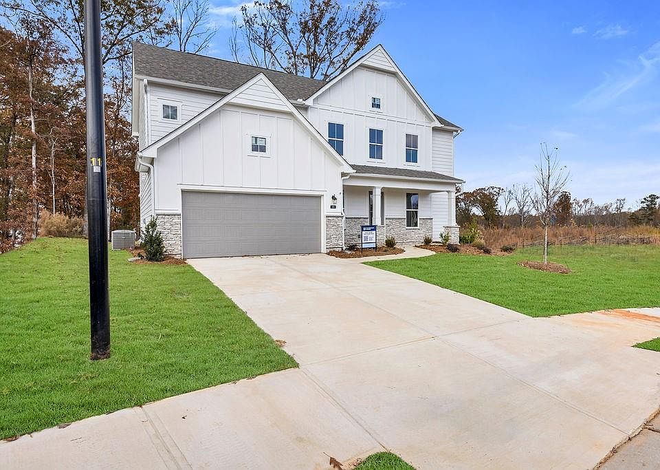 1st image of 195 Hickory Grove Ln