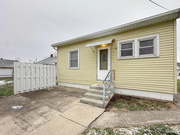 5th image of 219 E Grant St