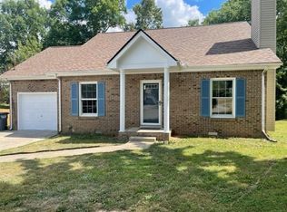 416 Bridlewood Rd, Clarksville, TN 37042
