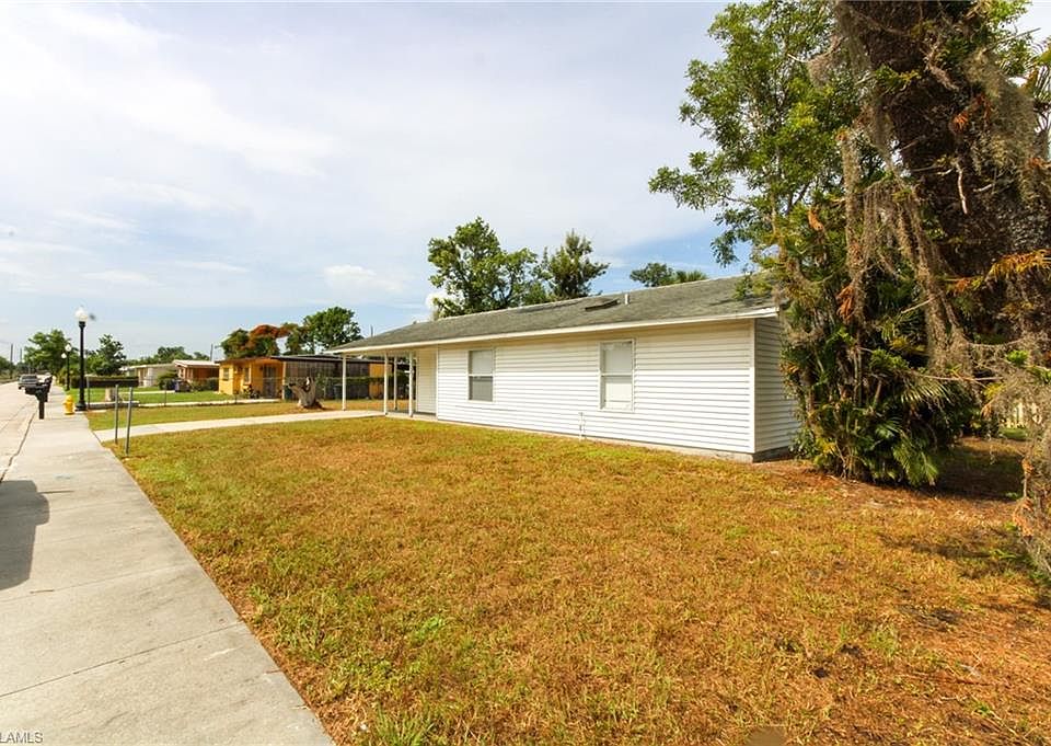 1342 Veronica S Shoemaker Blvd, Fort Myers, Fl 33916 