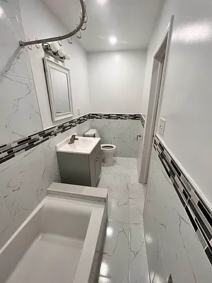 Rented by Space Real Estate | media 21