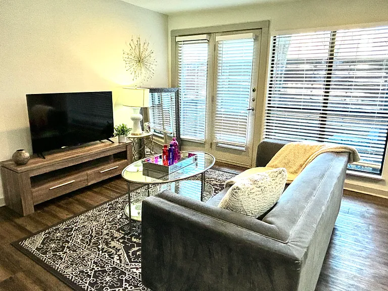 2806 Reagan St #103 — Photo 14