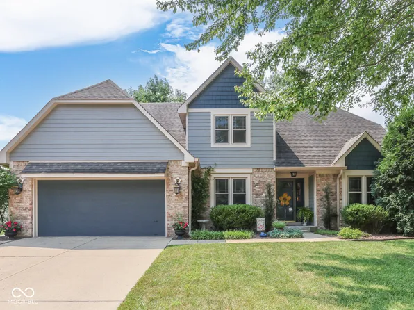 832 Leatherwood Dr, Greenwood, IN 46143