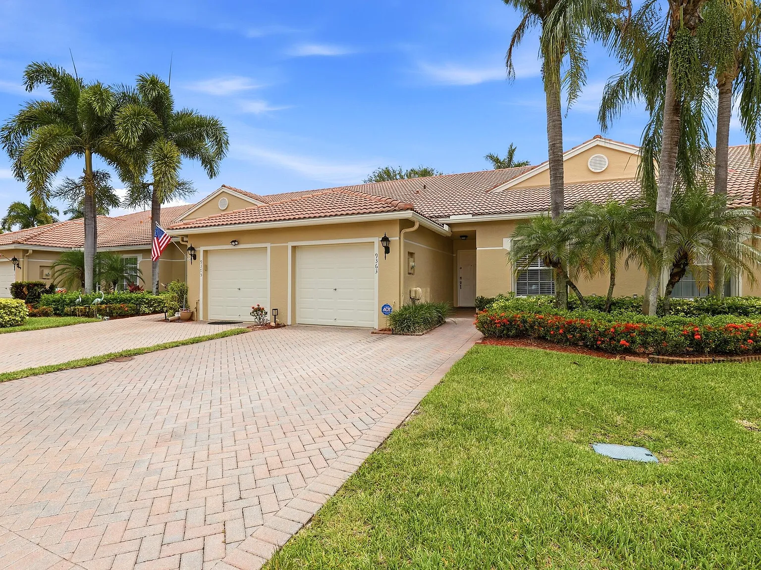 2 bed, 2.0 bath, 1368 sqft, $2,500 — Photo 4