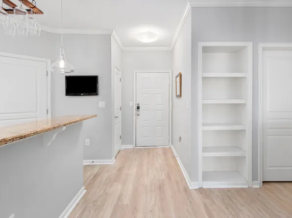 200 Bucksley Ln Unit 201, Daniel Island, SC 29492