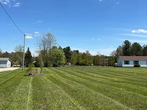 5395 Mangus Rd, Beaverton, MI 48612