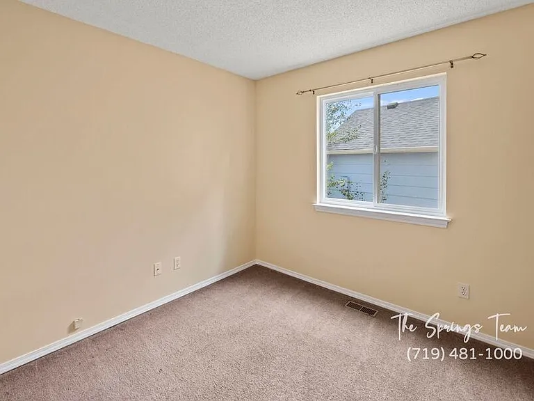 6460 Mohican Dr — Photo 7