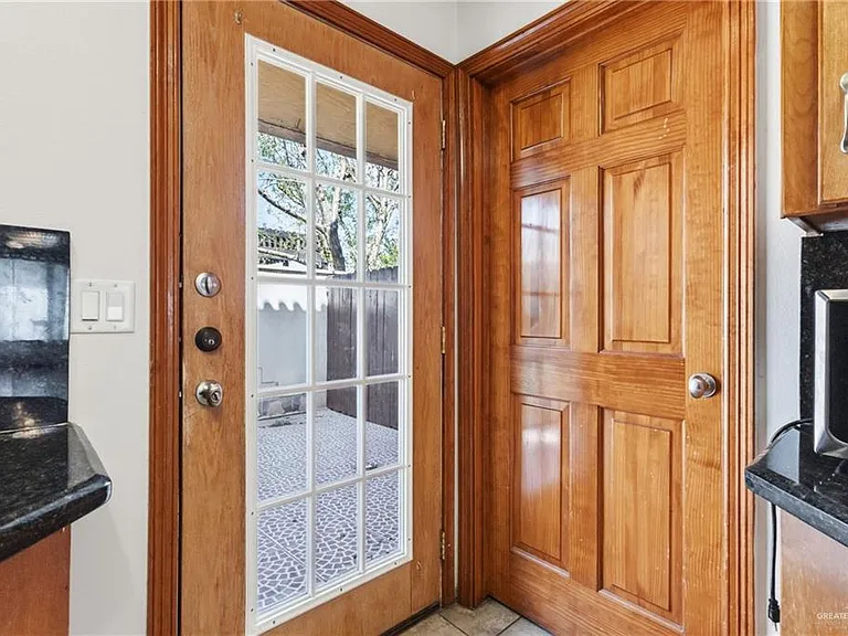 1305 E Olympia Ave #A — Photo 3