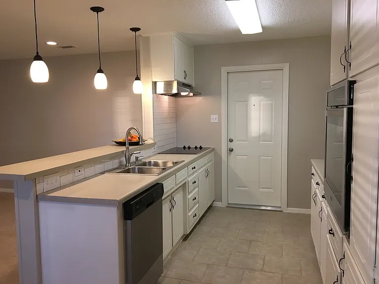 4708 South Dr — Photo 12