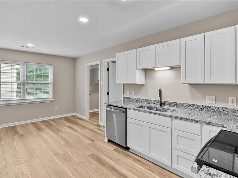 3011 Colony Dr — Photo 21