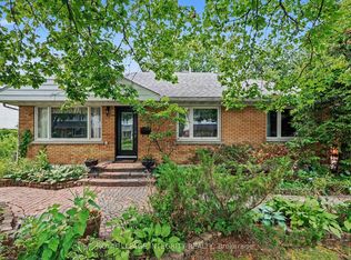 2076 Niagara Dr, Ottawa, ON K1H6H1