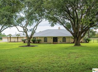303 Wearden Dr, Victoria, TX 77904