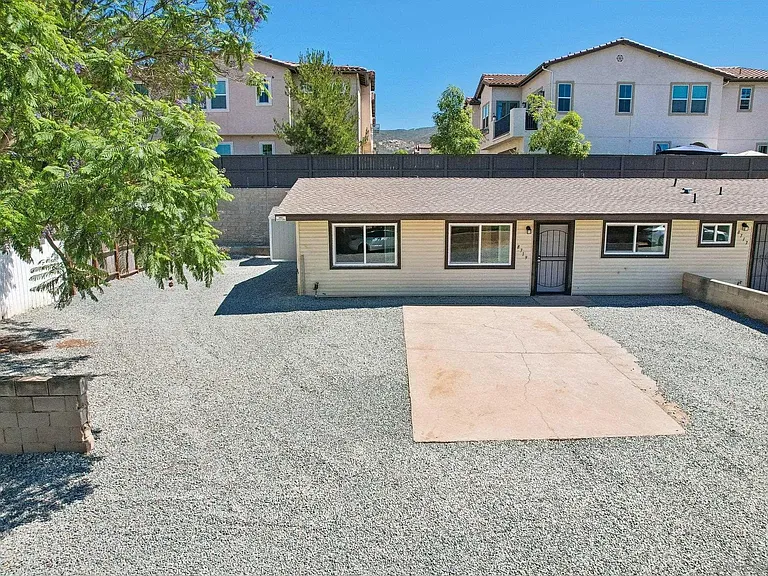 8717 Carribean Way — Photo 35
