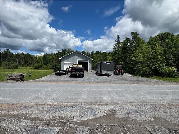 2nd image of 11504 Phillips Rd
