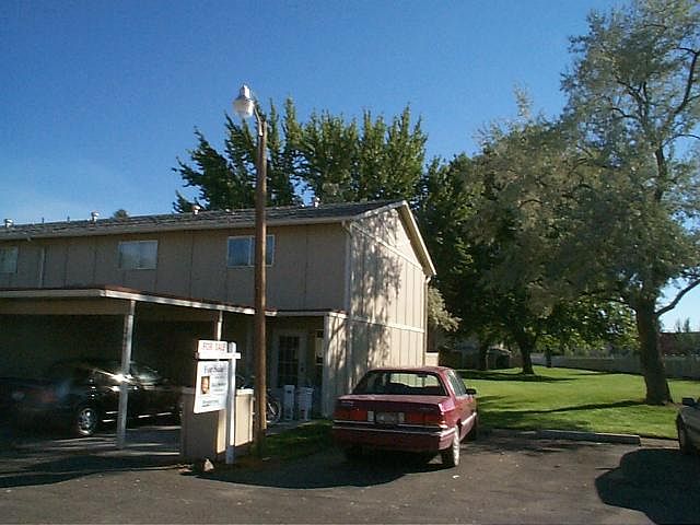 2nd image of 297 Eagle Glen Ln