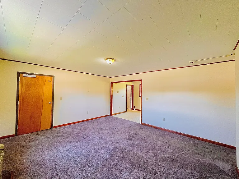 72 Heineberg Dr #100 — Photo 25