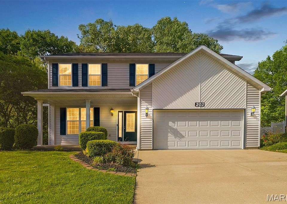 1st image of 202 Keeneland Ct