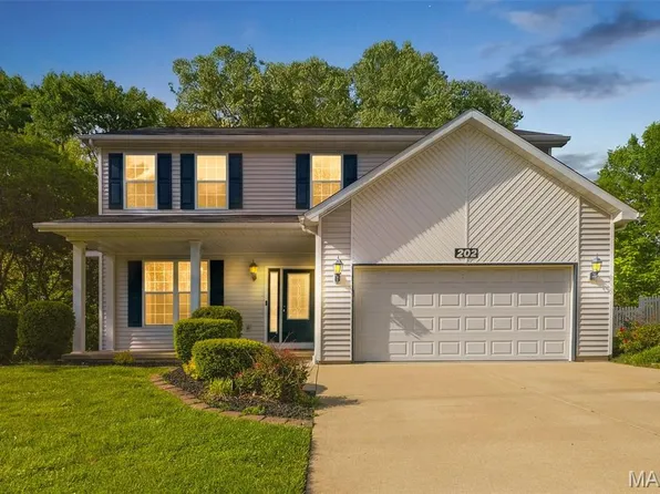 202 Keeneland Ct, Collinsville, IL 62234