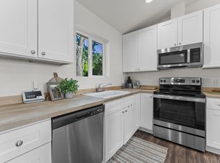 56 Valley View Dr, Oroville, CA 95966