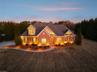 7332 Strawberry Rd, Summerfield, NC 27358