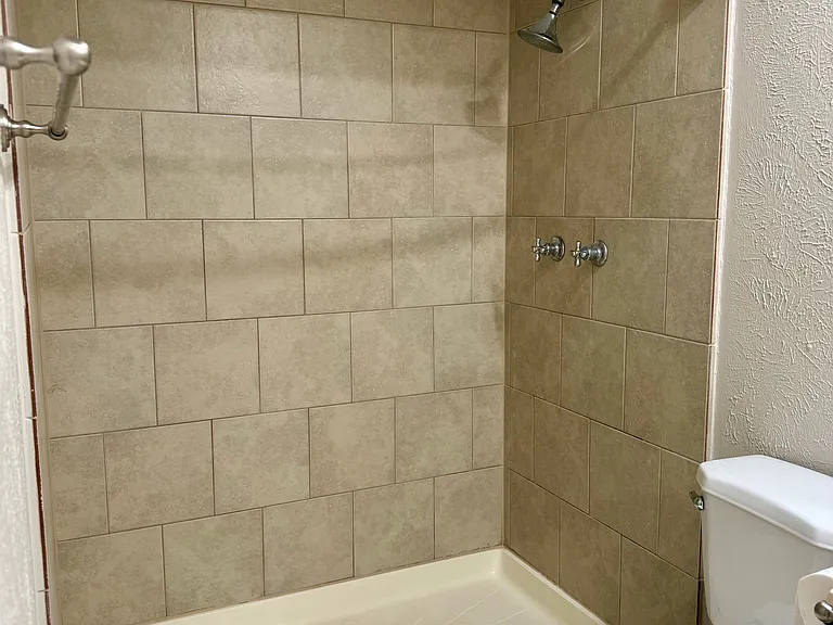 435 Clear Creek Ln — Photo 10