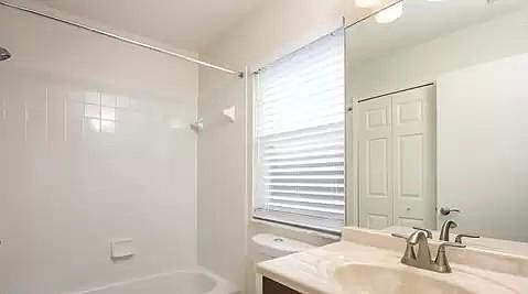 5th image of 11745 Lynmoor Dr