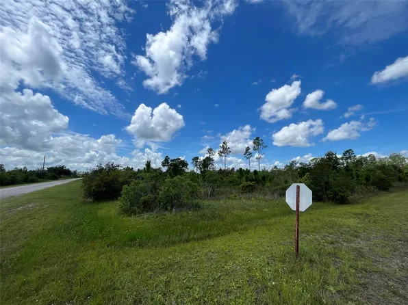 601 Belmonte Dr #24, Indian Lake Estates, FL 33855