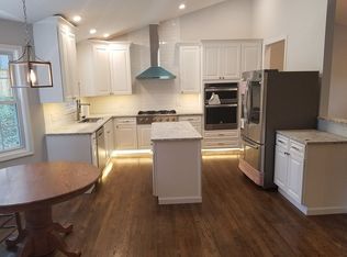 19 Rhodes Dr, Marietta, GA 30068