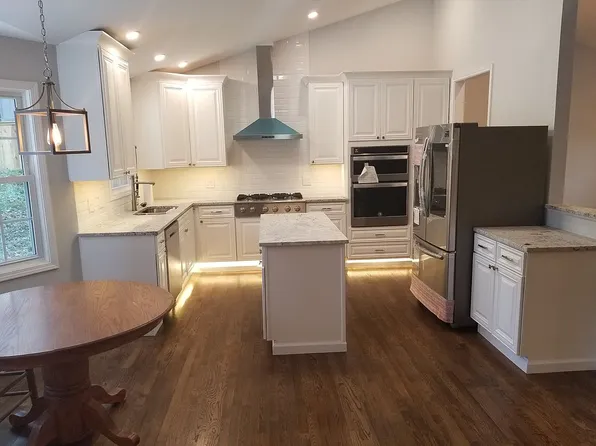 19 Rhodes Dr, Marietta, GA 30068