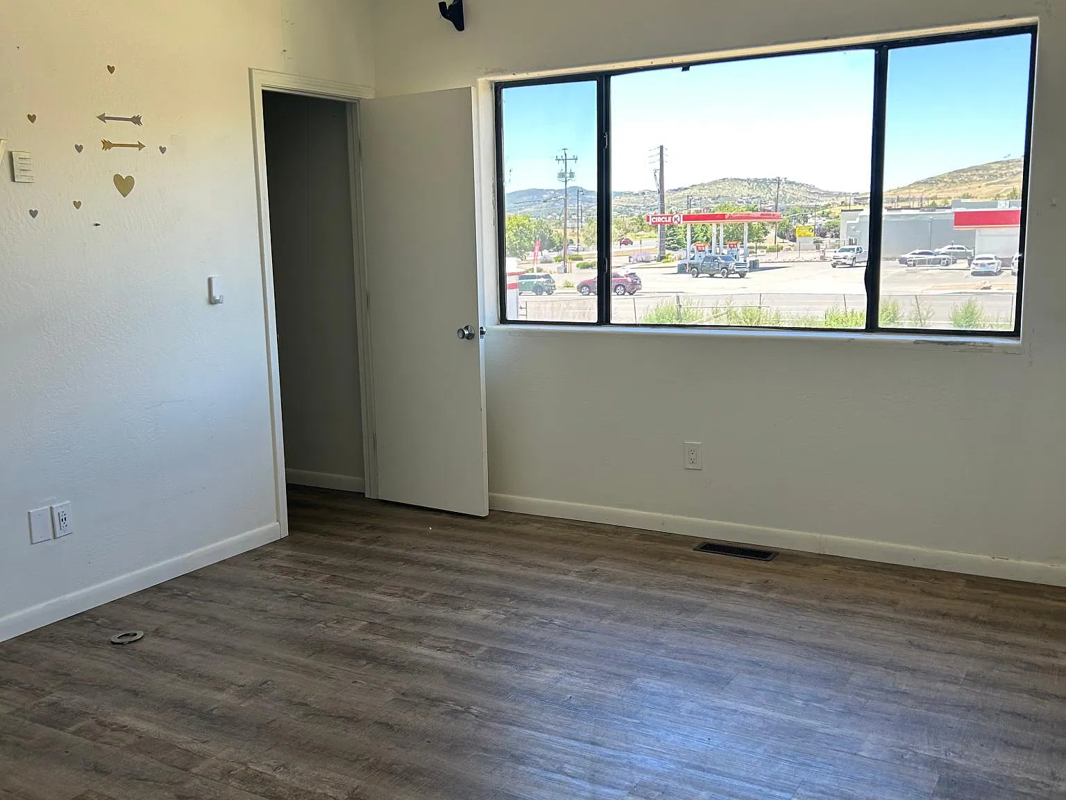 2 bed, 3134 sqft, $3,200 — Photo 4