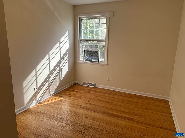 1724 Solomon Rd #B — Photo 11