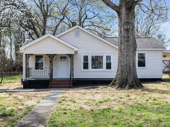 215 W Roosevelt Dr, Anderson, SC 29626